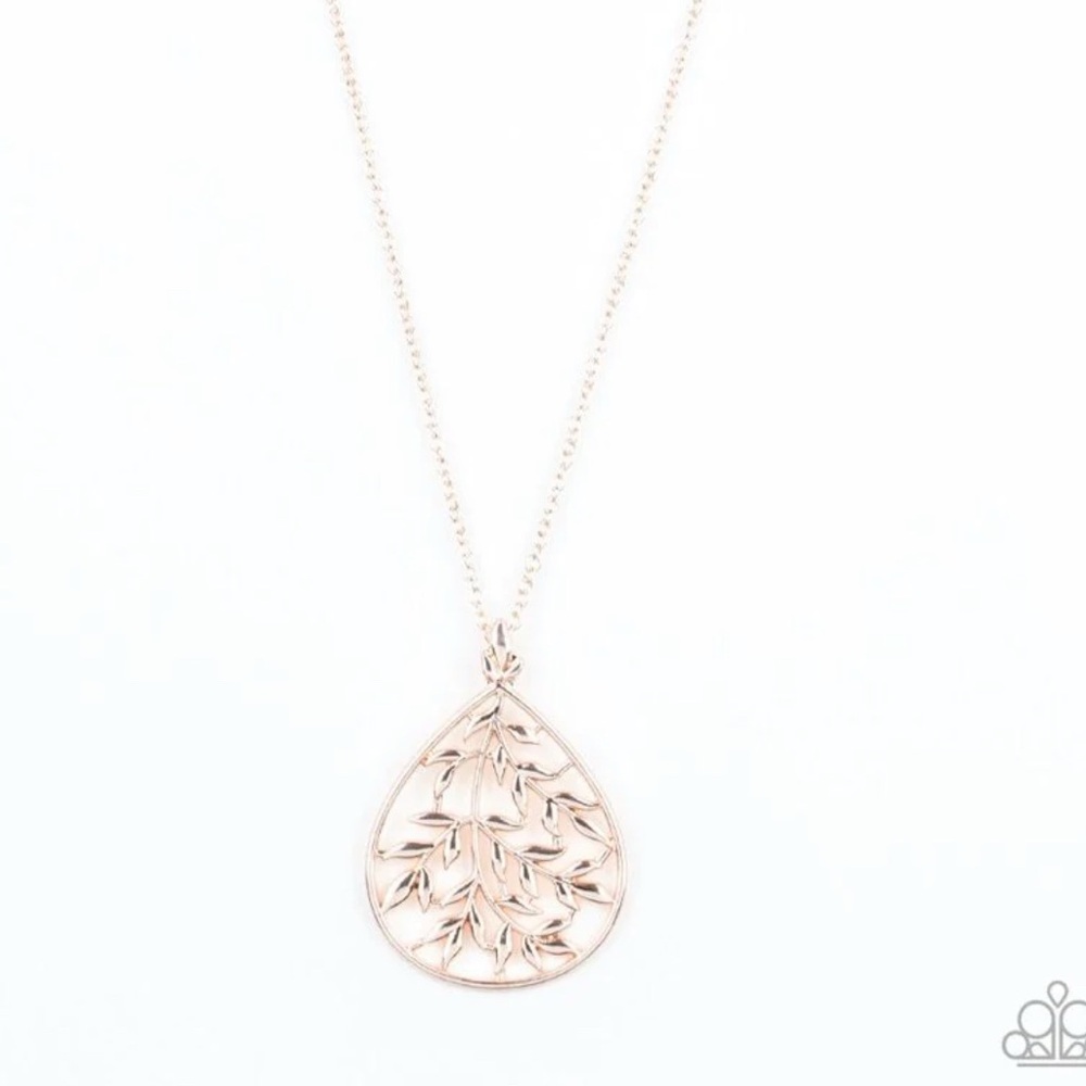 Elegant Gold Necklace and Earring Set